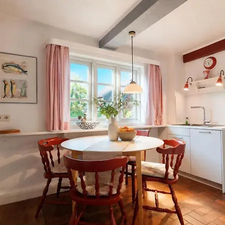 Ual Fering 1 Apartment *